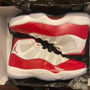 Air Jordan 11 retro “fire red”
